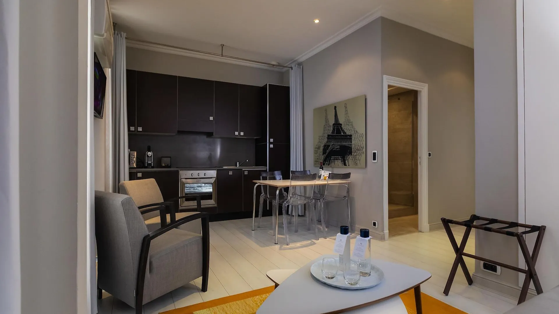 & Le Regent Hotel apartamentowy