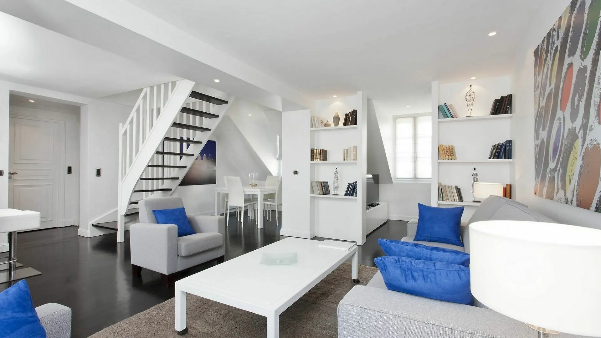 & Le Regent Hotel apartamentowy 4*